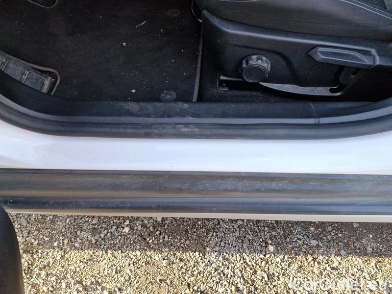  Ford  Focus   (CGE)(2018->) Foc.Kombi 2.0EBl.110 Active AT #7