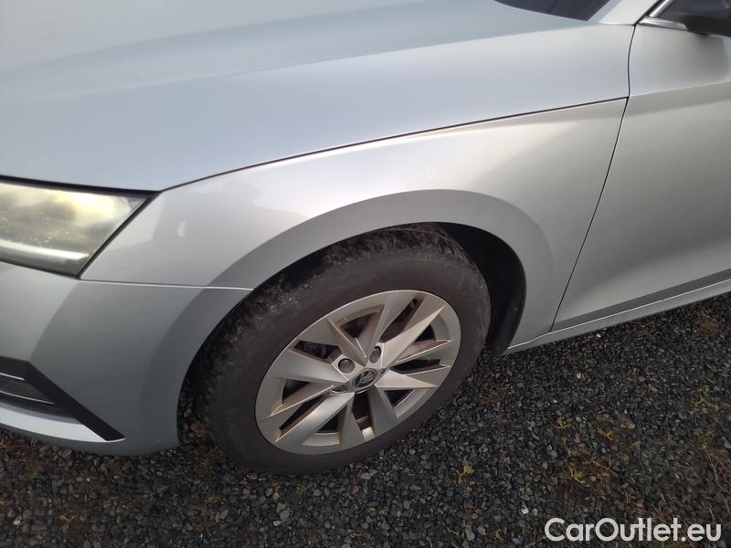  Skoda  Octavia  Combi (NX3)(2020) Oct.Combi 1.5TSI 110 Style Aut #5