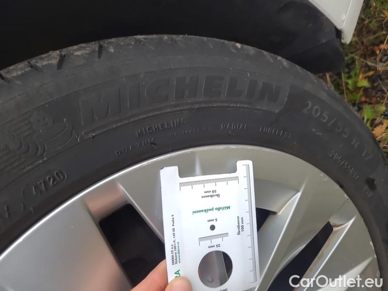  Skoda  Octavia  Combi (NX3)(2020) Oct.Combi 2.0TDI 85 Style #9