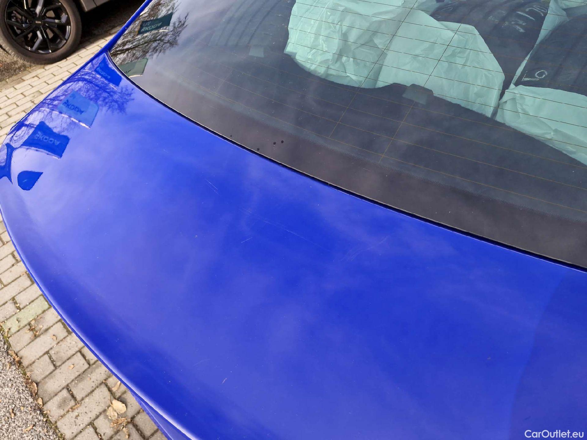  Skoda  Octavia  Lim. (NX3)(2020) Oct.2.0TDI 110 Ambition 4WD AT #9