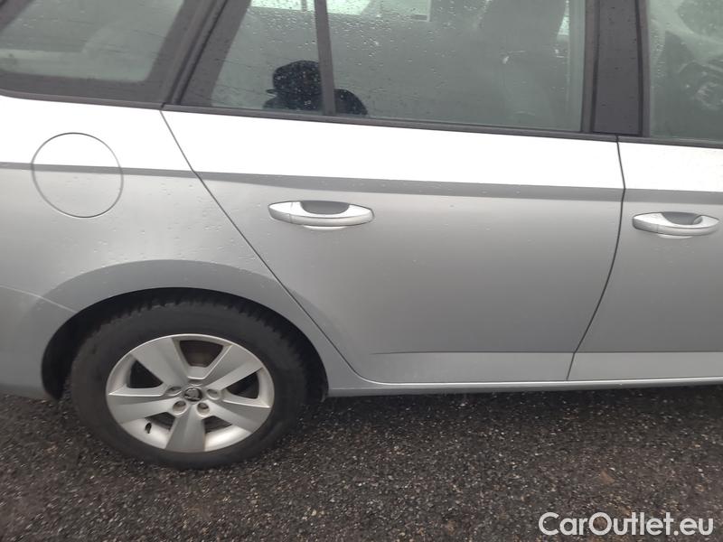  Skoda  Fabia  Combi (2015)  Com.1.0TSI 70 Ambition #23