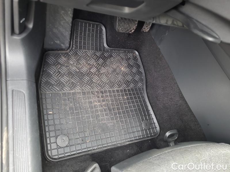  Volkswagen  Passat  Variant (CB5) (2019) Pas.Var.1.5TSI Business AT #5