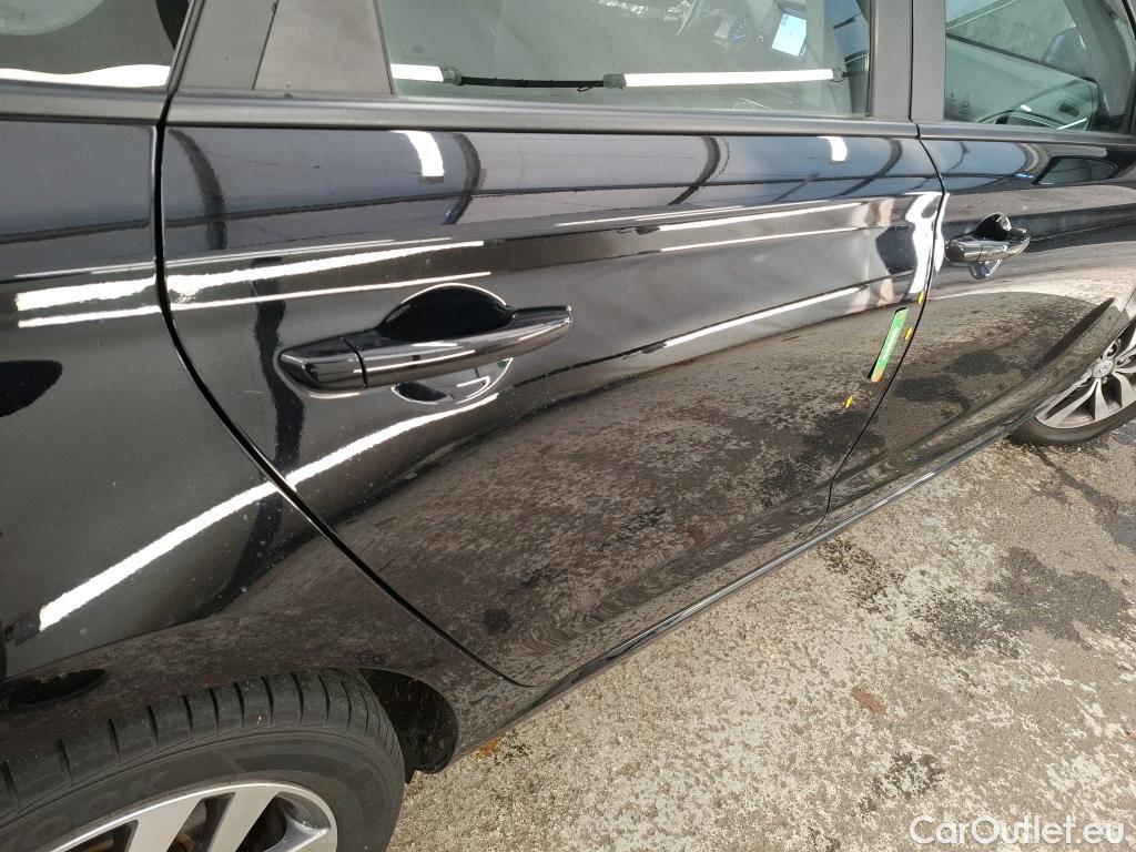  Hyundai  i30  Business 1.6 CRDi 115CV BVA7 E6dT #20