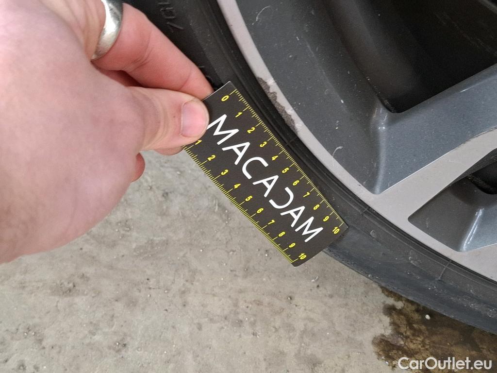  Bmw  X1 Série  sDrive 20i Lounge 2.0 190CV BVA7 E6dT #19