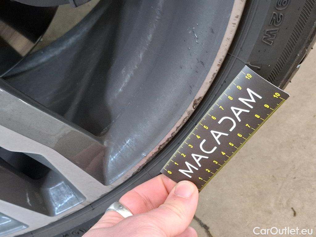  Bmw  X1 Série  sDrive 20i Lounge 2.0 190CV BVA7 E6dT #23