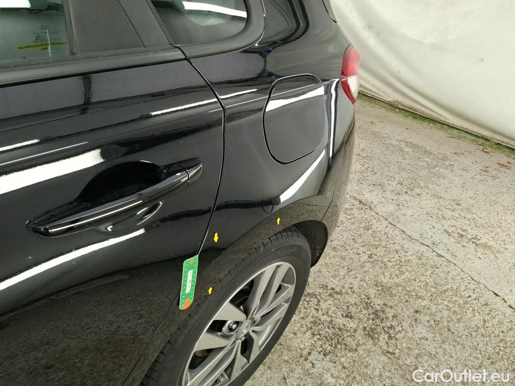  Hyundai  i30  Business 1.6 CRDi 115CV BVA7 E6dT #1