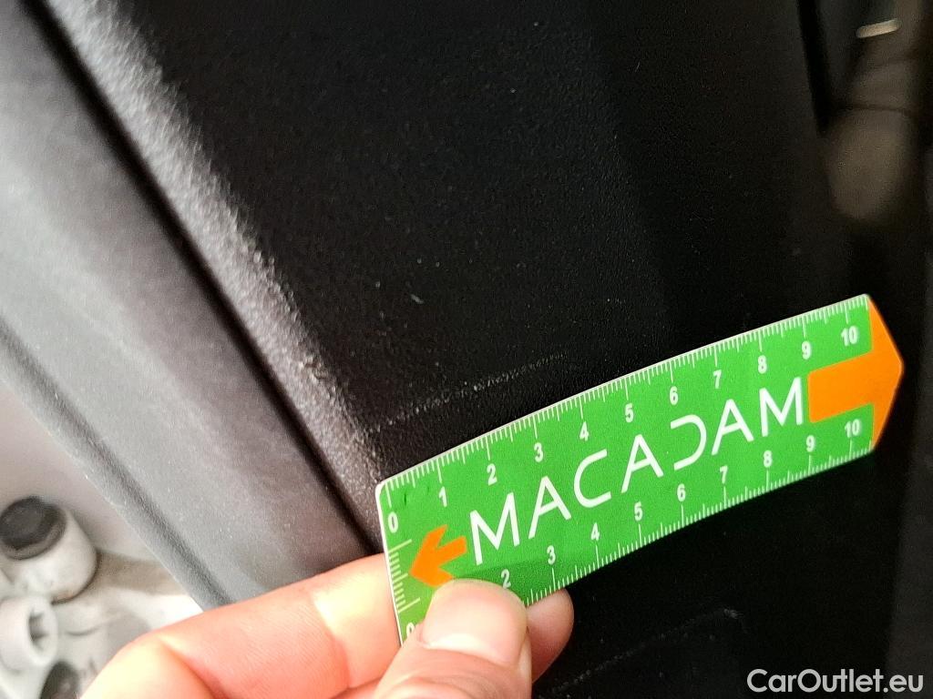  Bmw  Serie 2 BMW Série 2 Gran Coupé / 2019 / 4P / Berline 220D AUTO Business Design #32