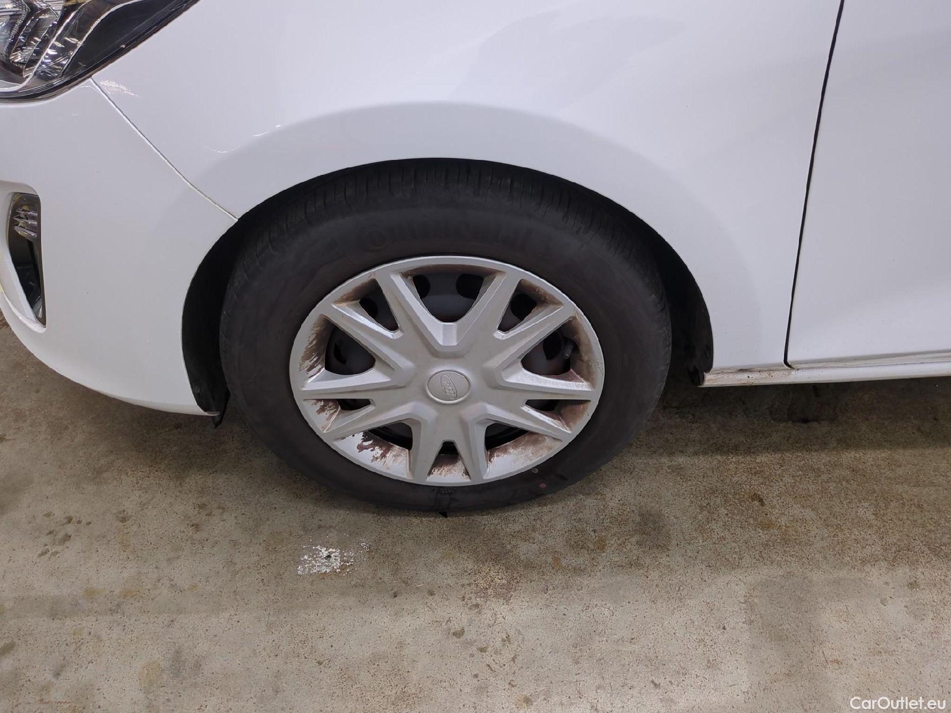  Ford  Fiesta FORD  / 2017 / 5P / Berline 1.0 EcoBoost 125ch DCT COOL & CONNECT #5