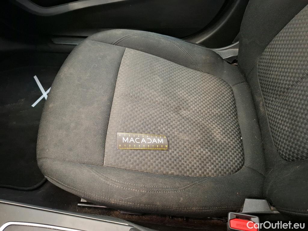  Bmw  Serie 1 Série 1 Berline 116 d Lounge 1.5 115CV BVA7 E6d #68