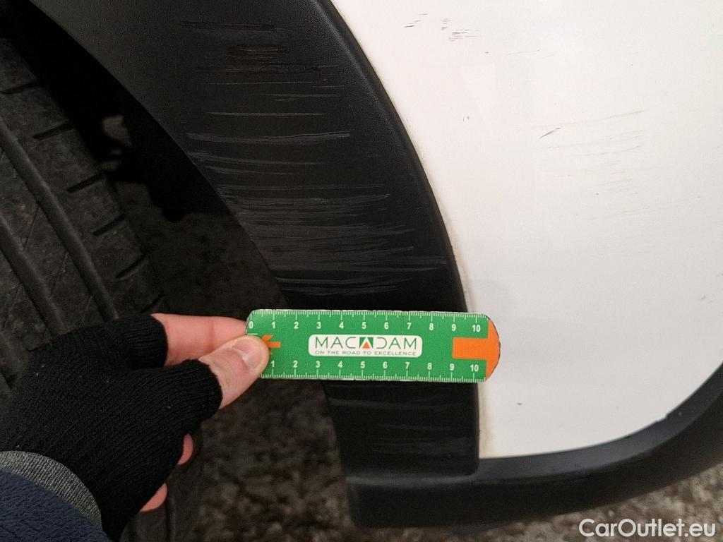  Citroen  C3  Feel Business 1.2 PureTech 80CV BVM5 E6d #24