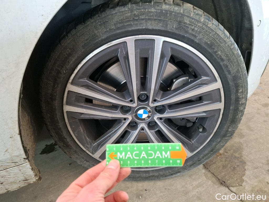  Bmw  Serie 2 BMW Série 2 Gran Coupé / 2019 / 4P / Berline 220D AUTO Business Design #24