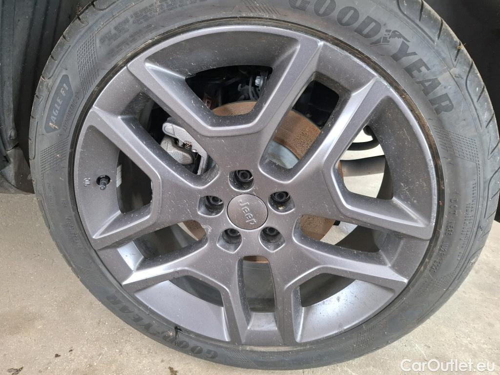  Jeep  Patriot JEEP Renegade 2018 5P SUV 1.3 GSE T4 240 4xe S #10