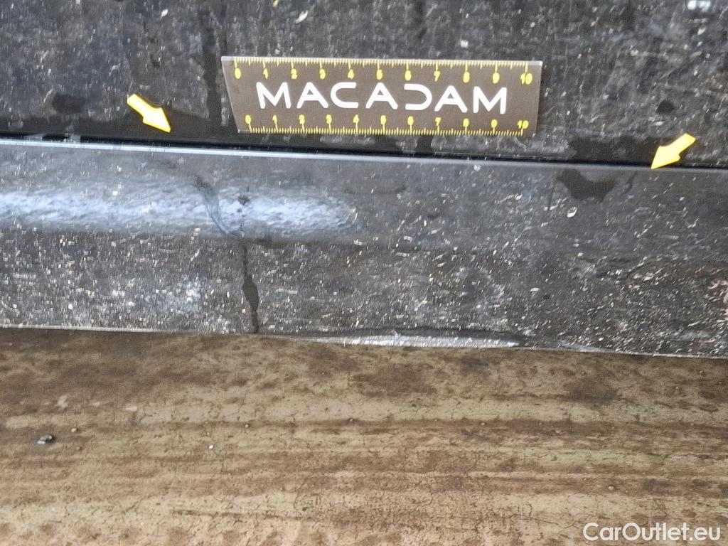  Bmw  Serie 1 Série 1 Berline 116 d Lounge 1.5 115CV BVA7 E6d #36