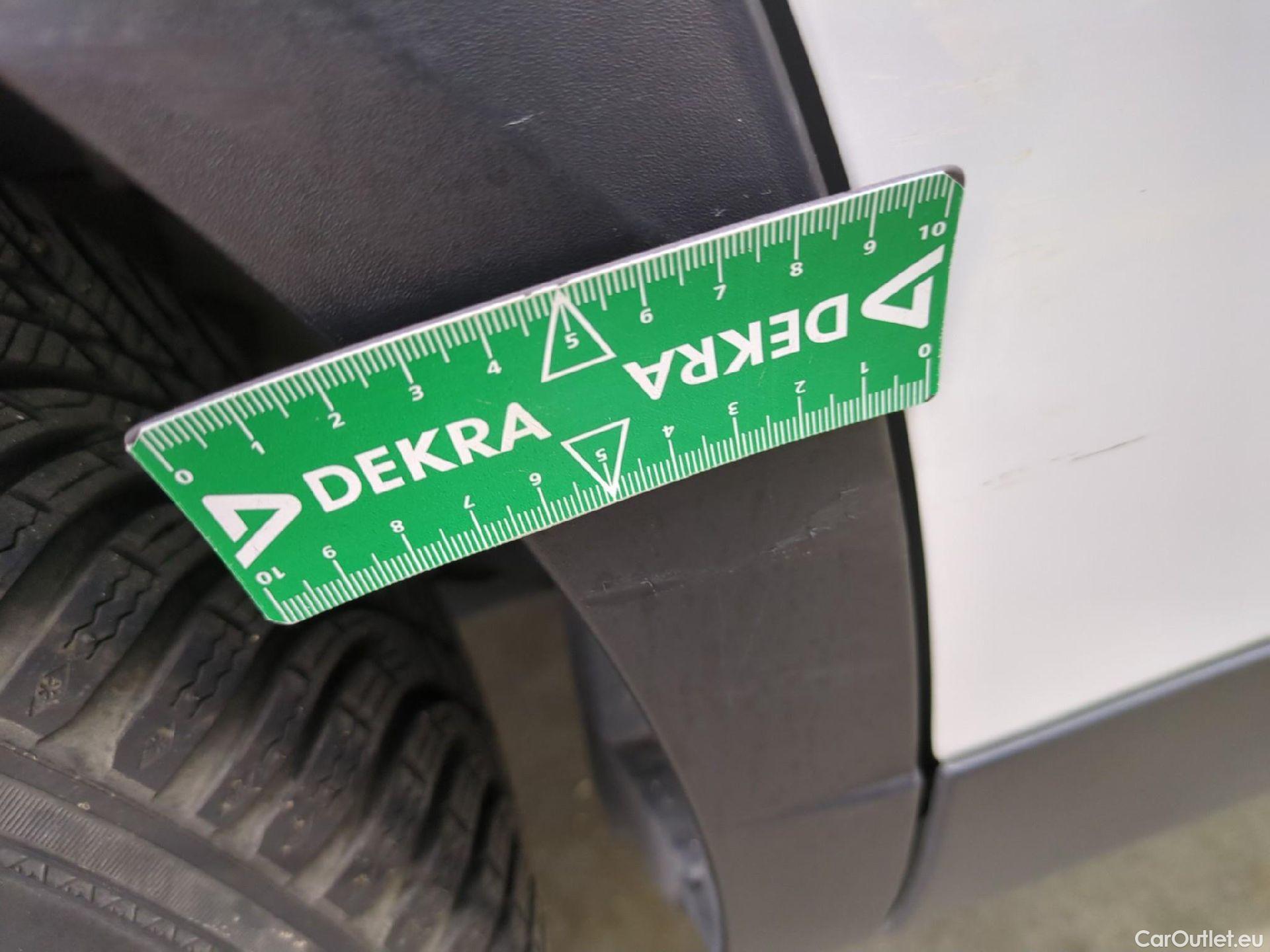  Peugeot  2008  GT 1.5 HDi 130CV BVA8 E6d #29