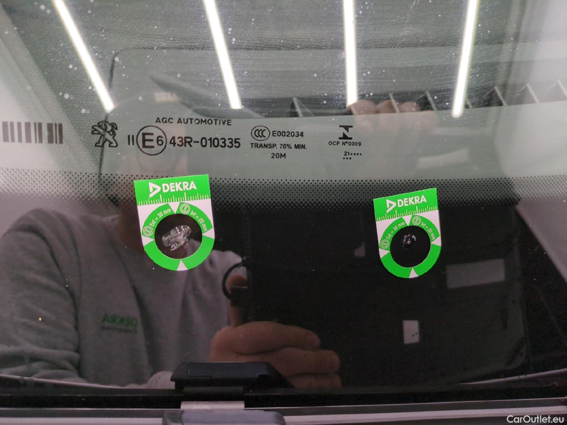  Peugeot  2008  GT 1.5 HDi 130CV BVA8 E6d #36