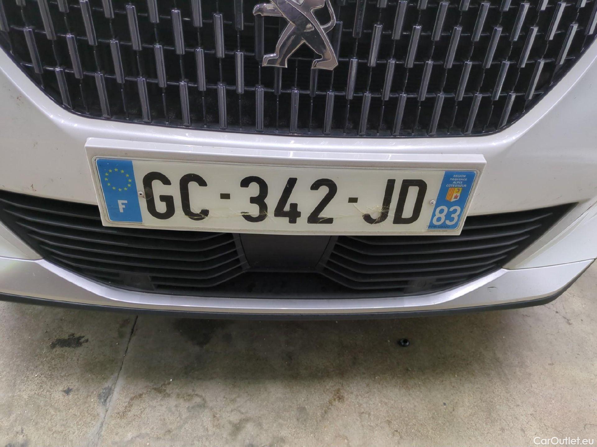  Peugeot  2008  GT 1.5 HDi 130CV BVA8 E6d #48