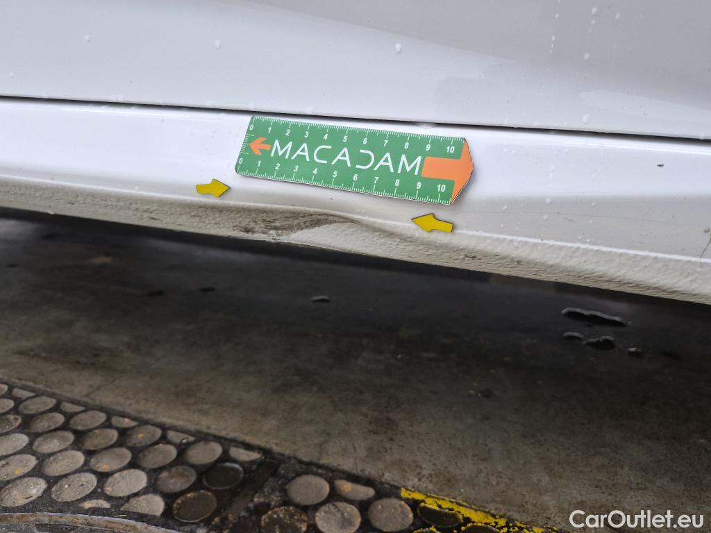  Peugeot  208  Premium 1.5 HDi 100CV BVM6 E6d #21