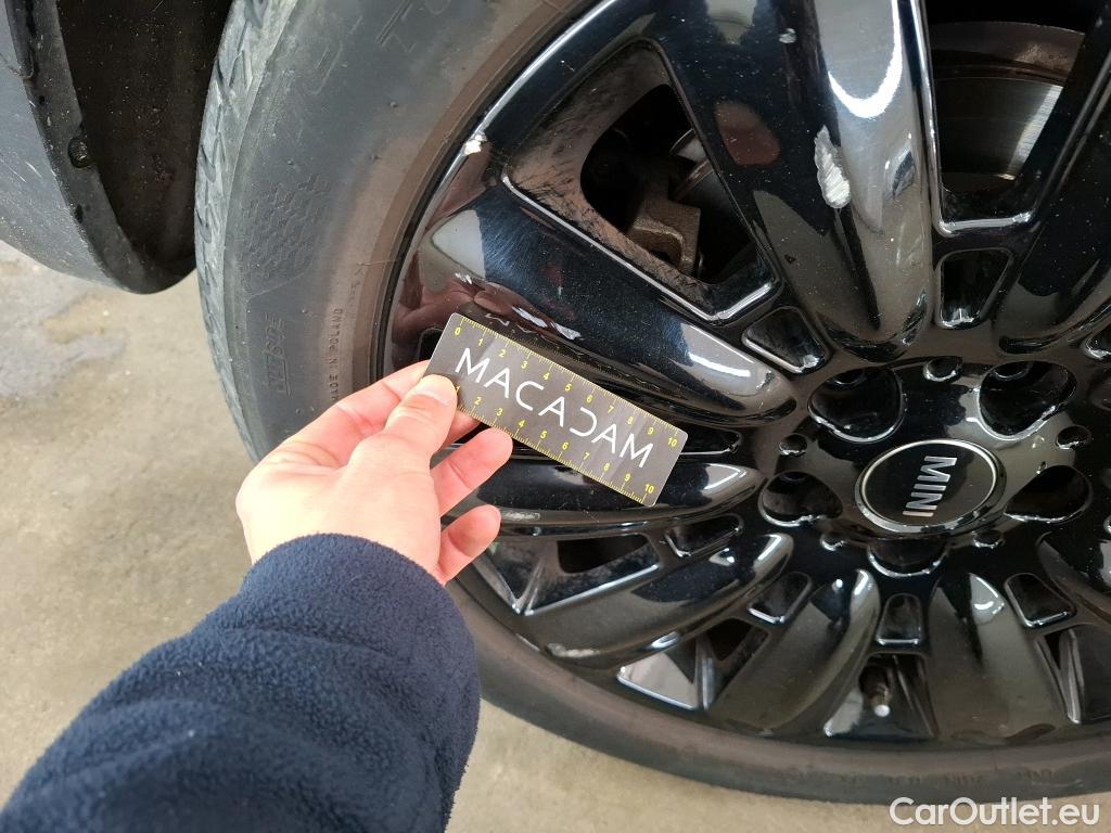  Mini  Countryman MINI  / 2020 / 5P / Crossover Cooper SE ALL4 Northwood 125+95ch BVA6 #17