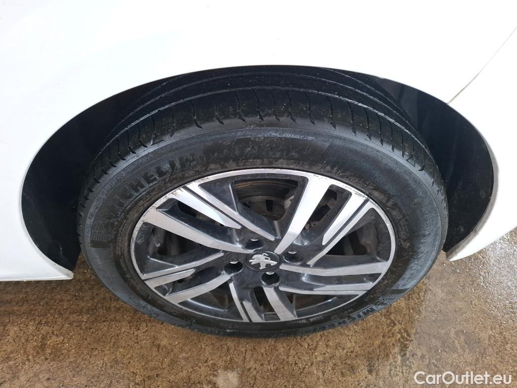  Peugeot  208  Allure Business 1.2 PureTech 100CV BVM6 E6d #15