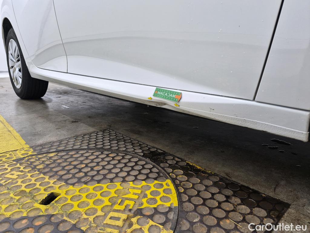  Peugeot  208  Premium 1.5 HDi 100CV BVM6 E6d #20