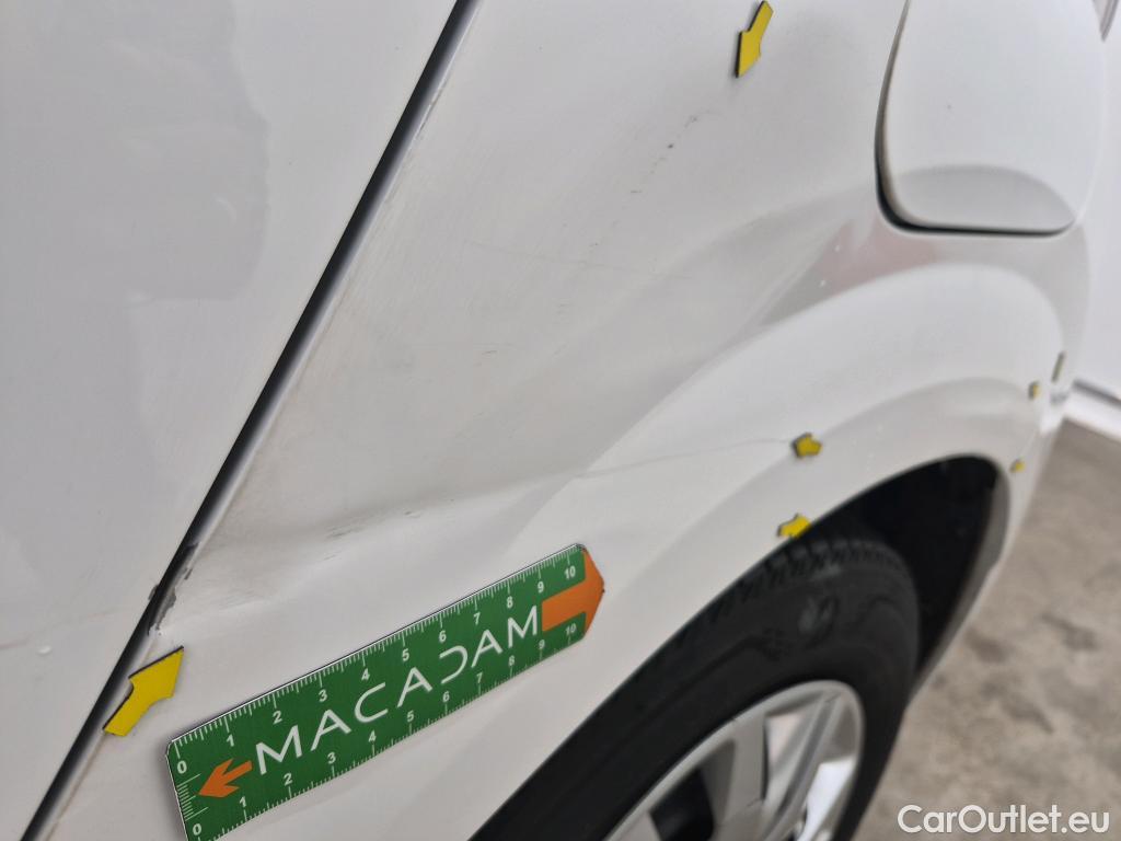  Peugeot  208  Premium 1.5 HDi 100CV BVM6 E6d #4