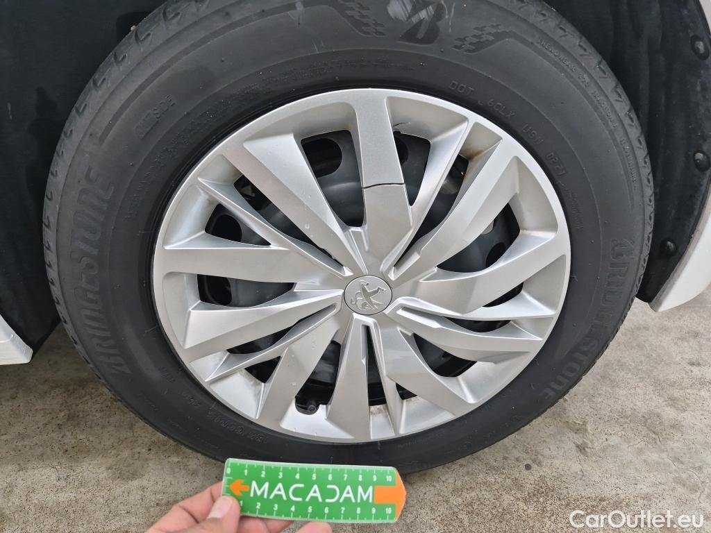  Peugeot  208  Premium 1.5 HDi 100CV BVM6 E6d #54