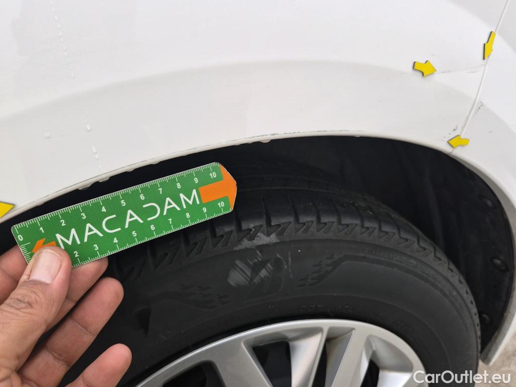  Peugeot  208  Premium 1.5 HDi 100CV BVM6 E6d #7