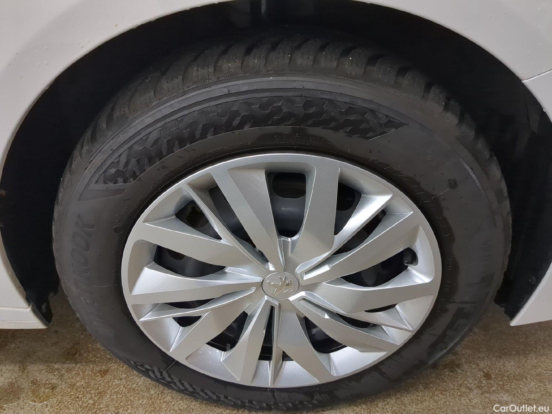  Peugeot  208  Premium 1.5 HDi 100CV BVM6 E6d #4