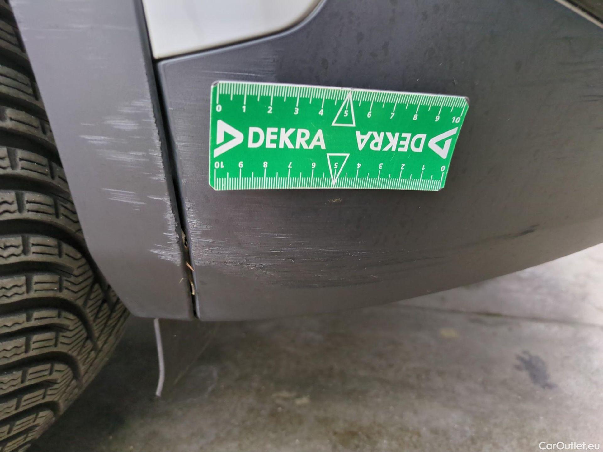  Peugeot  2008  GT 1.5 HDi 130CV BVA8 E6d #68