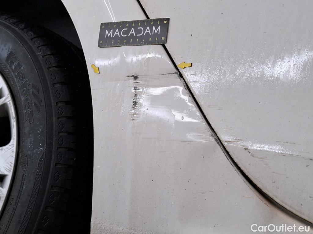  Peugeot  208  Affaire Premium Pack 1.2 80CV BVM5 E6dT / VENTE SANS CG #3