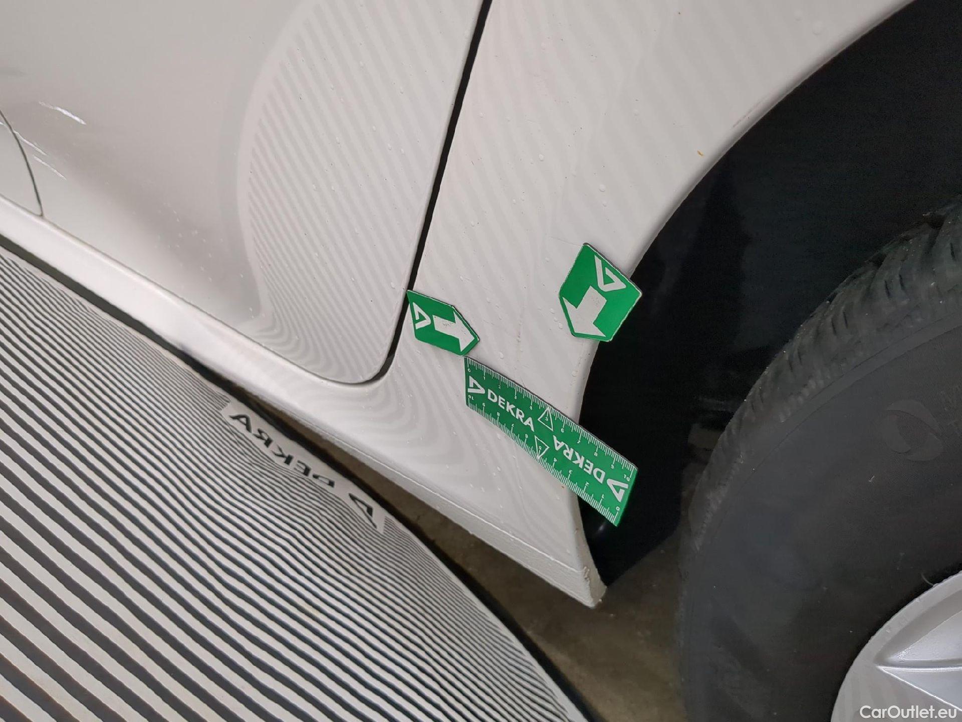  Peugeot  208  Premium 1.5 HDi 100CV BVM6 E6d #15