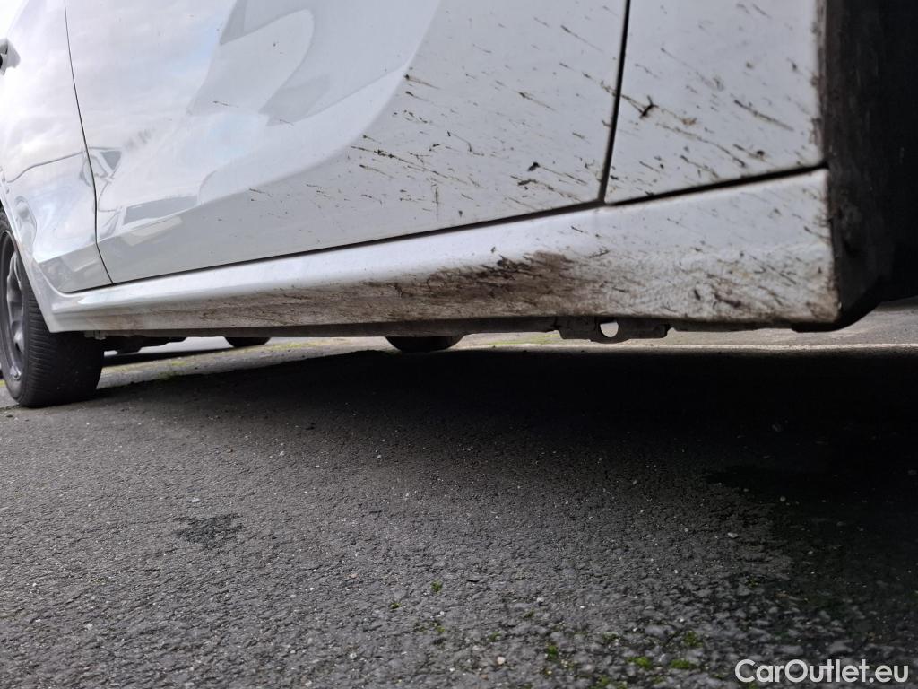  Peugeot  208  Style 1.2 PureTech 80CV BVM5 E6 #48