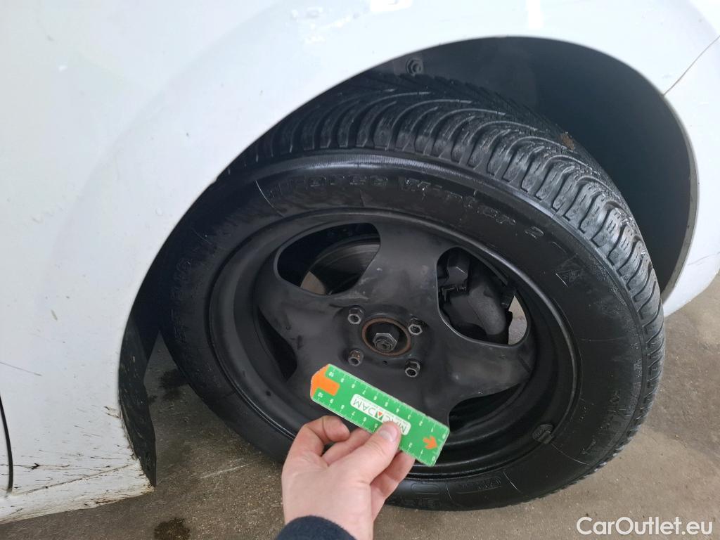  Peugeot  208  Style 1.2 PureTech 80CV BVM5 E6 #25