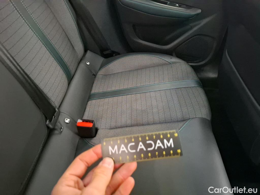  Peugeot  208  Allure Business 1.2 PureTech 100CV BVM6 E6d #33