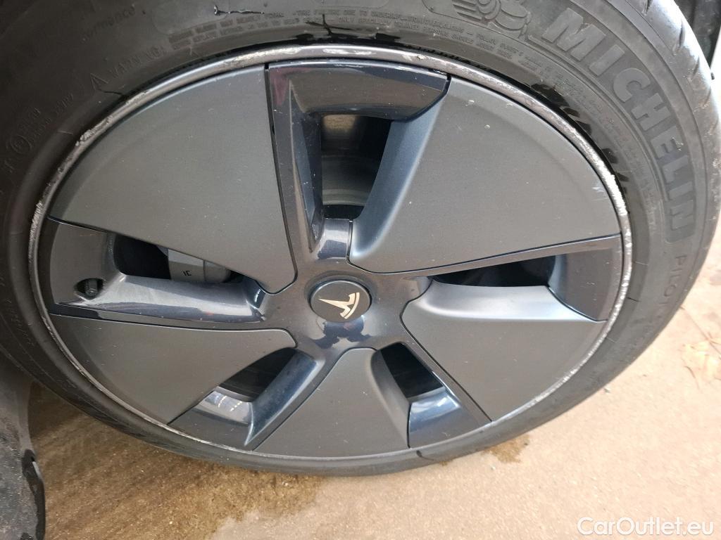  Tesla  Model 3 TESLA  / 2018 / 4P / Berline Autonomie Standard Plus RWD #2