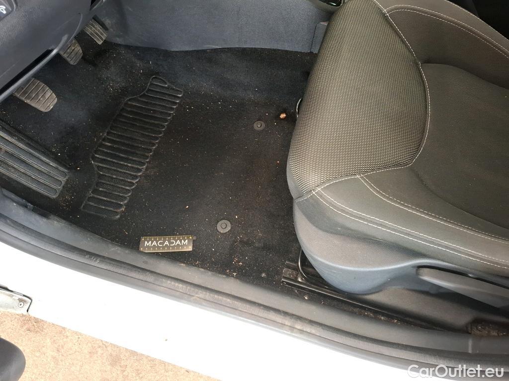  Renault  Clio  IV Business 0.9 TCe 75CV BVM5 E6 #56