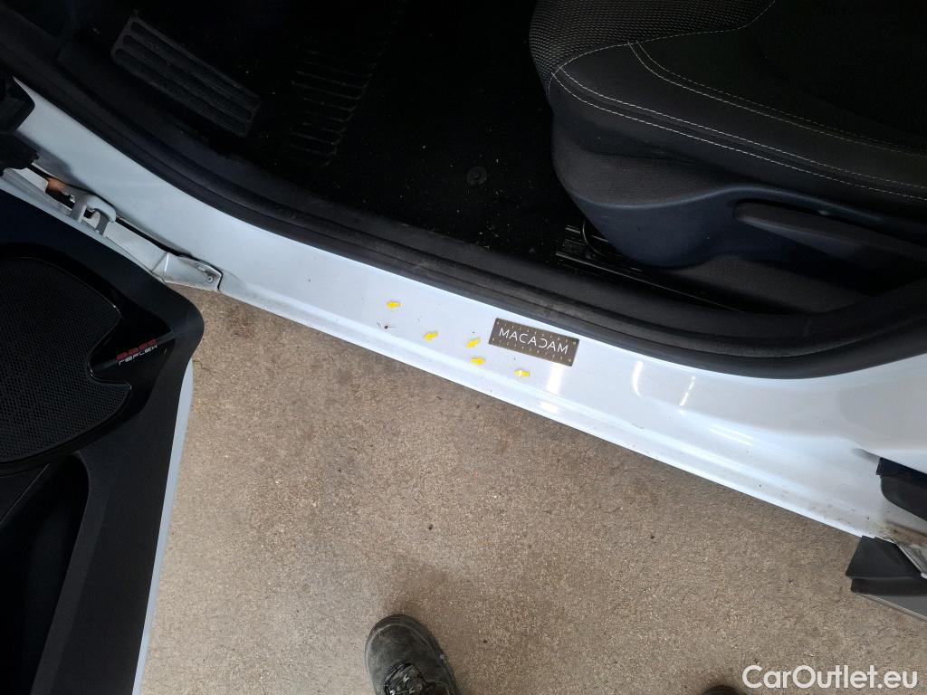  Renault  Clio  IV Business 0.9 TCe 75CV BVM5 E6 #76