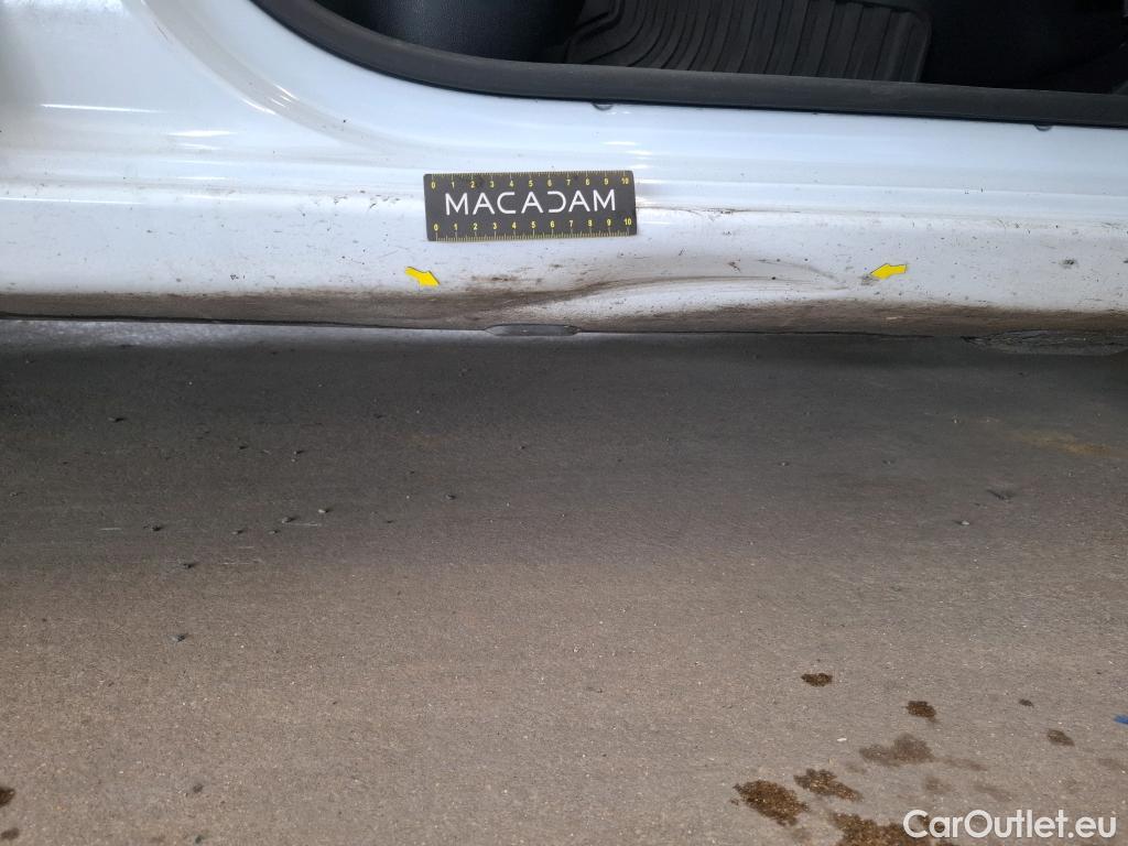  Renault  Clio  IV Business 0.9 TCe 75CV BVM5 E6 #50