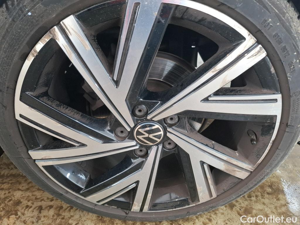 Volkswagen  Golf  VOLKSWAGEN / 2020 / 5P / Berline 1.0 TSI OPF 110 BVM6 Active(SL) #21