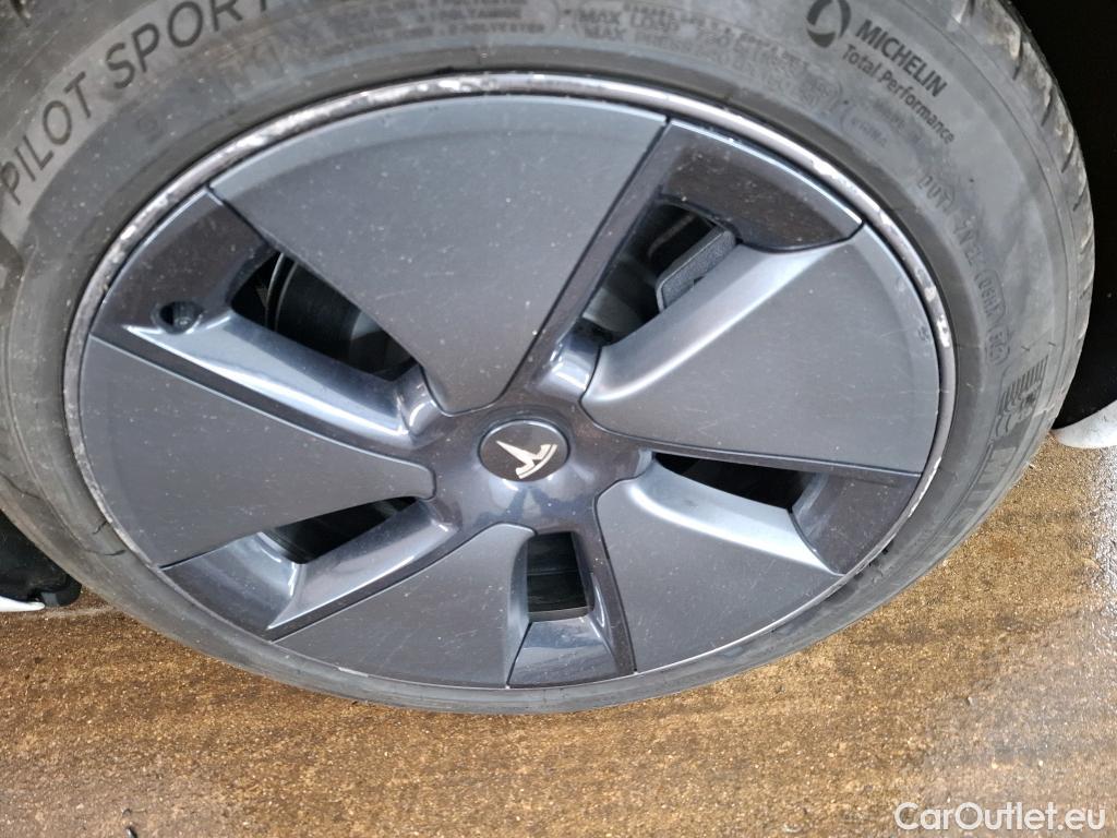  Tesla  Model 3 TESLA  / 2018 / 4P / Berline Autonomie Standard Plus RWD #14