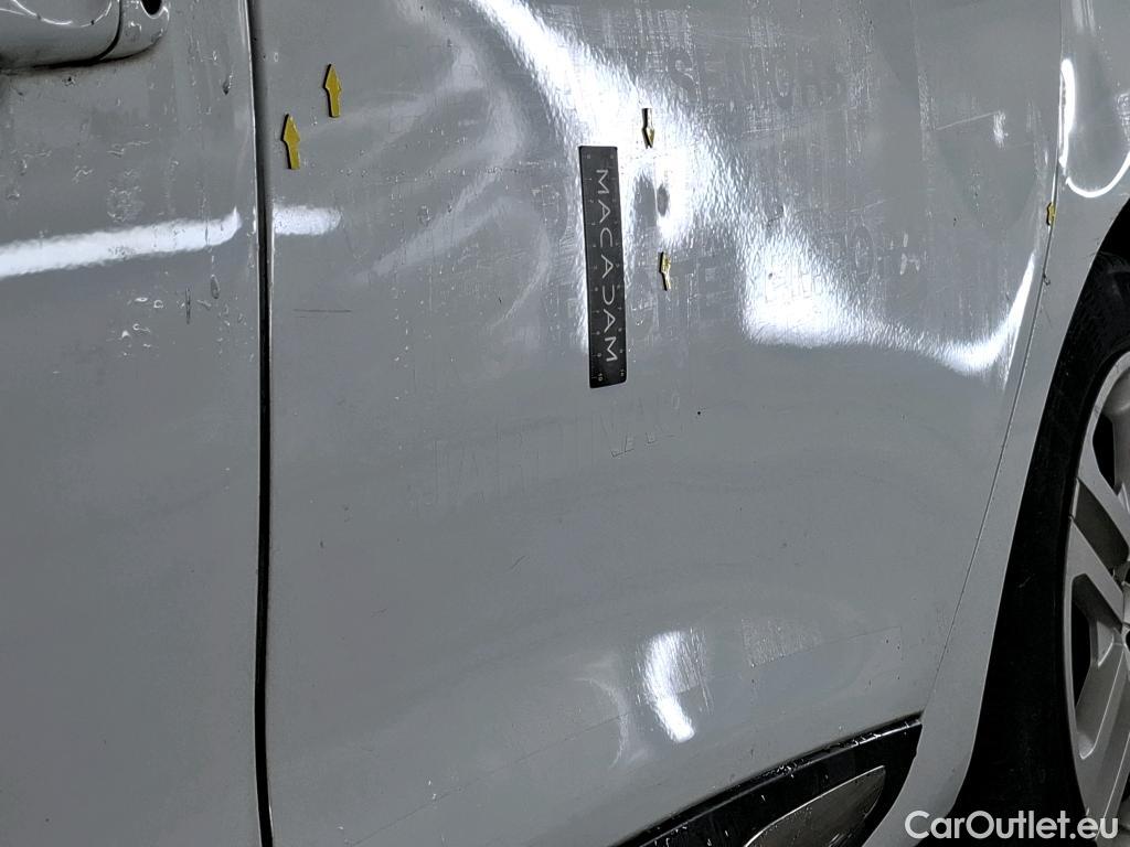  Renault  Clio  IV Business 0.9 TCe 75CV BVM5 E6 #34