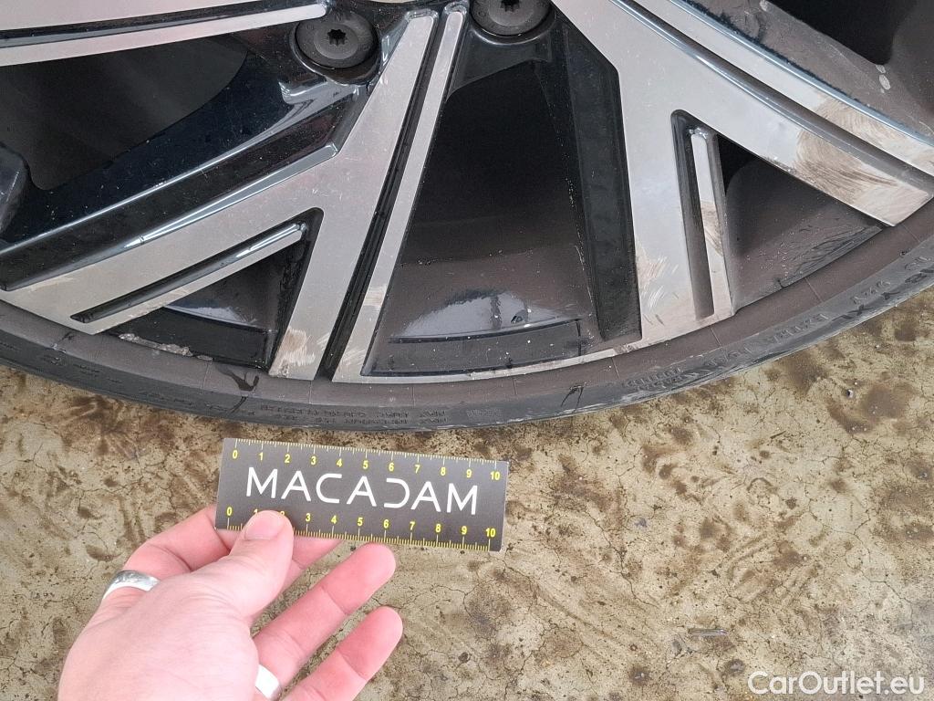  Volkswagen  Golf  VOLKSWAGEN / 2020 / 5P / Berline 1.0 TSI OPF 110 BVM6 Active(SL) #25