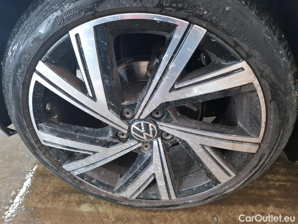  Volkswagen  Golf  VOLKSWAGEN / 2020 / 5P / Berline 1.0 TSI OPF 110 BVM6 Active(SL) #13