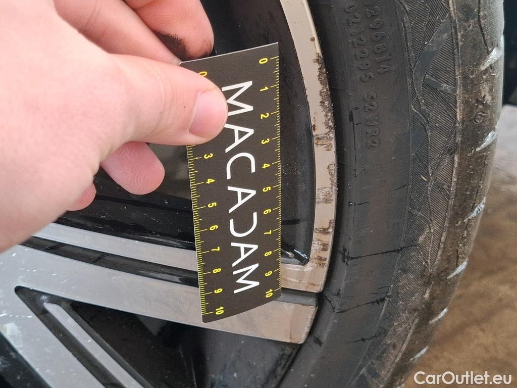  Volkswagen  Golf  VOLKSWAGEN / 2020 / 5P / Berline 1.0 TSI OPF 110 BVM6 Active(SL) #10