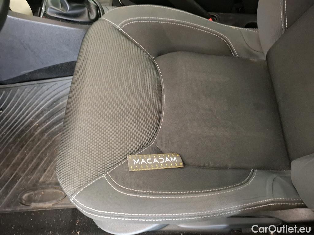  Renault  Clio  IV Business 0.9 TCe 75CV BVM5 E6 #95