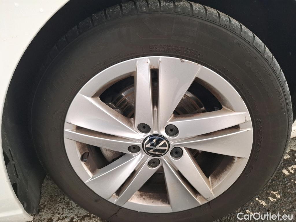  Volkswagen  Golf  Sté 1.0 eTSI OPF 110 DSG7 Life Societé Business #17