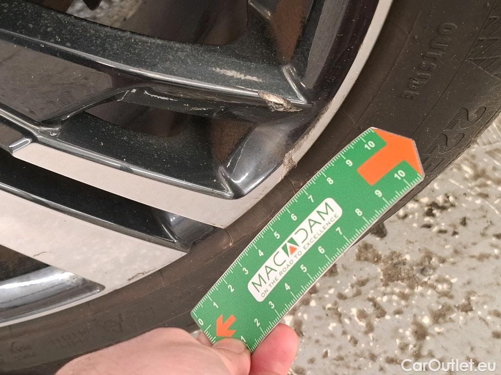  Peugeot  5008  Allure 1.2 PureTech 130CV BVM6 E6d #5