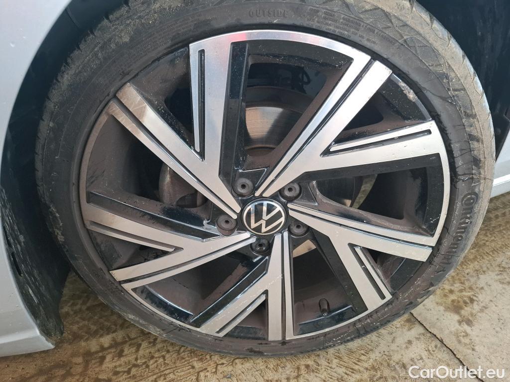  Volkswagen  Golf  VOLKSWAGEN / 2020 / 5P / Berline 1.0 TSI OPF 110 BVM6 Active(SL) #26