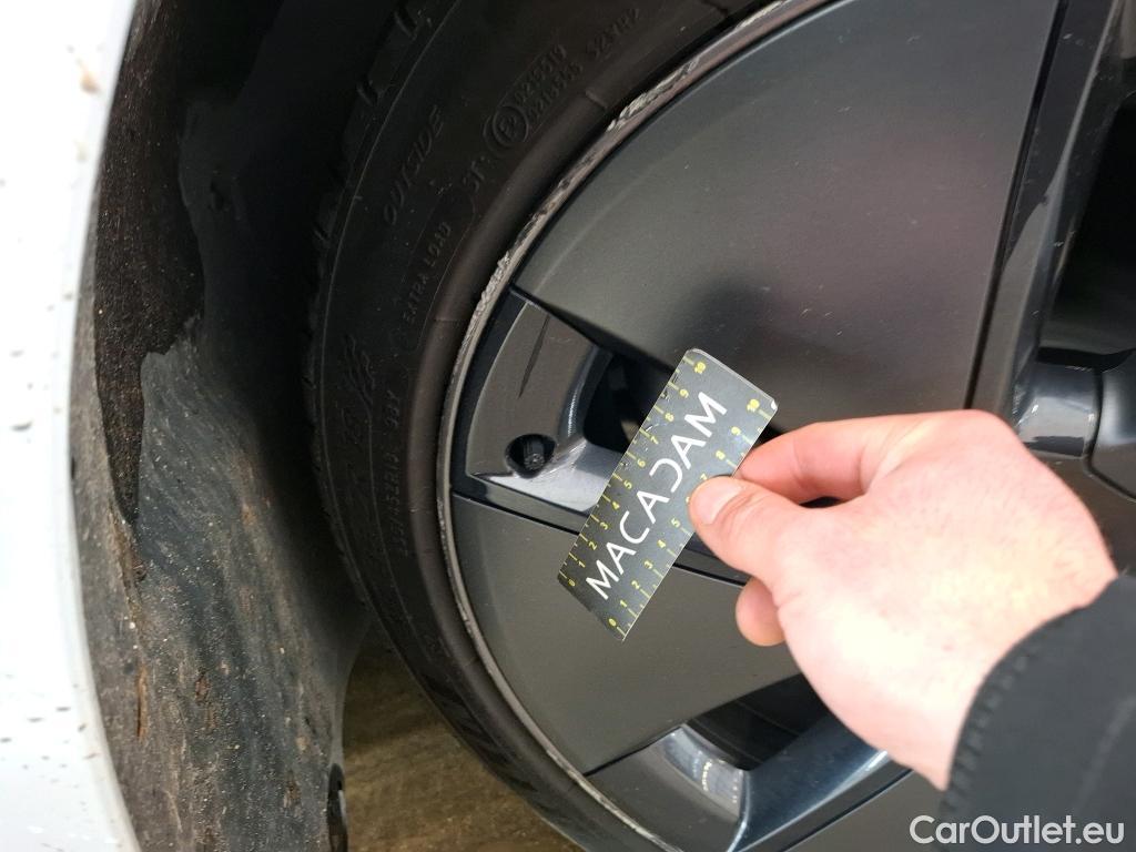  Tesla  Model 3 TESLA  / 2018 / 4P / Berline Autonomie Standard Plus RWD #5