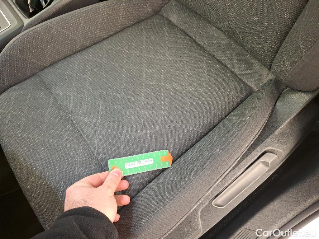  Volkswagen  Golf  Sté 1.0 eTSI OPF 110 DSG7 Life Societé Business #14